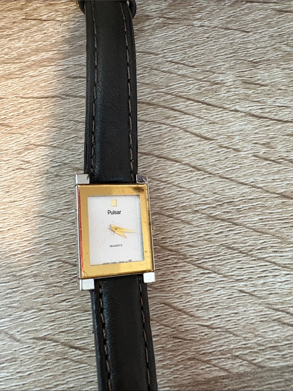 Pulsar Watch: Two-Tone Dial Silver and Gold  Leather Band Vintage 90’s